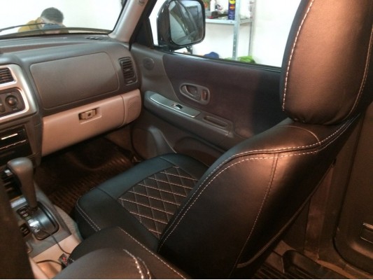 Авточехлы на Mitsubishi Pajero Sport Авточехлы на Mitsubishi Pajero Sport