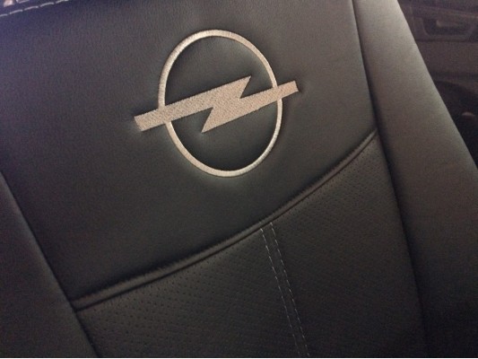 Авточехлы на Opel Zafira B