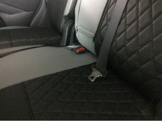 Авточехлы на Peugeot 4007