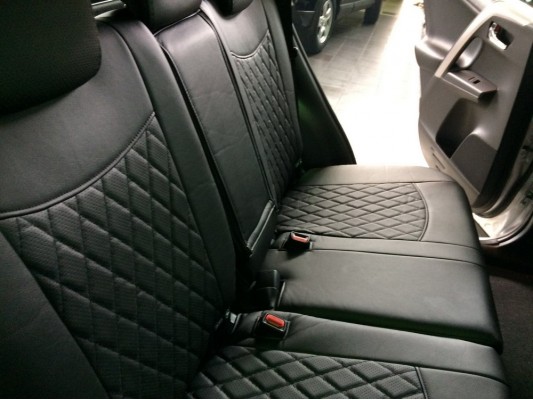 Авточехлы на Toyota RAV 4 CA40