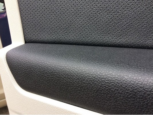 Перетяжка дверных карт