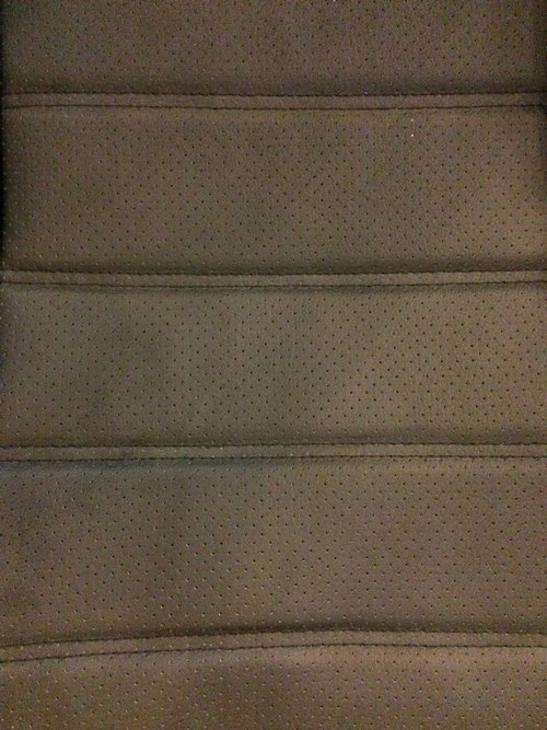 Варианты прострочек и цветов нитей авточехлов Dress4car Варианты прострочек и цветов нитей авточехлов Dress4car